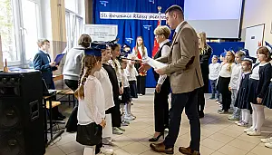 Pasowanie na ucznia w SP w Orłowie