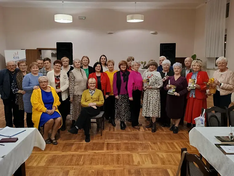 I Przegląd Twórczości Poetyckiej Seniorów Szuflada Pełna Poezji – Jesienne Refleksje