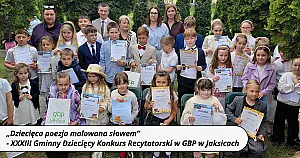 „Dziecięca poezja malowana słowem” wypełniła Gminną Bibliotekę Publiczną w Jaksicach