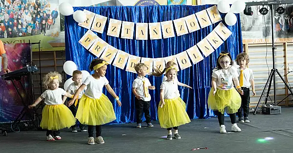 Fala radości i tanecznych talentów – „Roztańczone Przedszkolaki” opanowały Tupadły