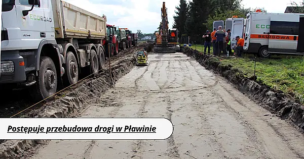 Postępuje przebudowa drogi w Pławinie