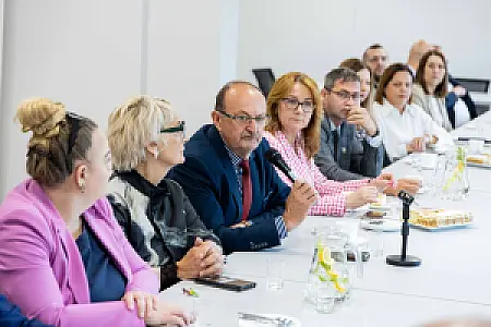 2026-05-14 Nowoczesne usługi i bezpieczeństwo seniorów. Marszałek Piotr Całbecki z wizytą w Gminie Inowrocław