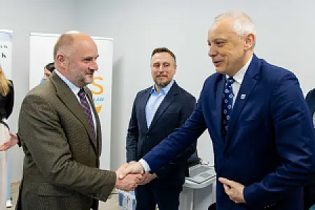 2026-05-14 Nowoczesne usługi i bezpieczeństwo seniorów. Marszałek Piotr Całbecki z wizytą w Gminie Inowrocław