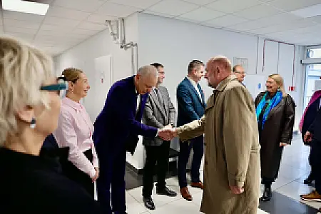 2026-05-14 Nowoczesne usługi i bezpieczeństwo seniorów. Marszałek Piotr Całbecki z wizytą w Gminie Inowrocław