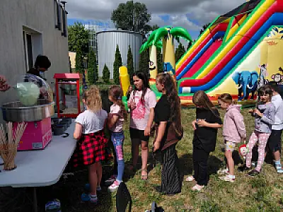 2026-07-04 Kreatywne wakacje w bibliotece. Tydzień pełen uśmiechów w Jaksicach