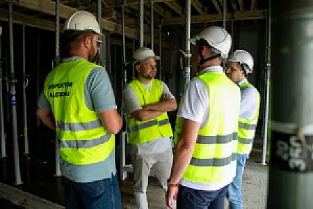 2026-09-09 W Cieślinie powstają nowe mieszkania. Budowa postępuje, nabór wniosków trwa