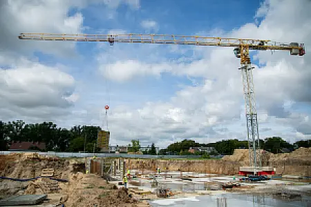 2026-09-09 W Cieślinie powstają nowe mieszkania. Budowa postępuje, nabór wniosków trwa