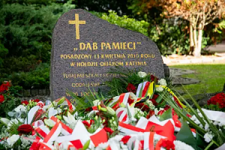2026-09-17 Pod Dębem Pamięci oddaliśmy hołd ofiarom sowieckiej agresji