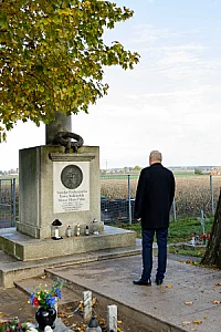 2026-10-31 Pamięć, która nie przemija. Wójt Gminy Inowrocław oddał hołd zasłużonym i bohaterom