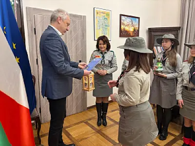 Betlejemskie Światło Pokoju dotarło do Urzędu Gminy Inowrocław