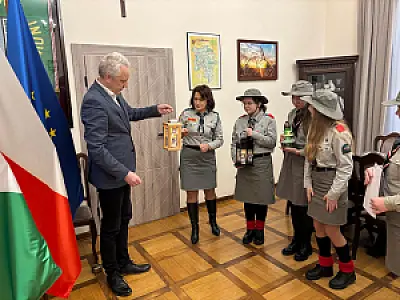 Betlejemskie Światło Pokoju dotarło do Urzędu Gminy Inowrocław