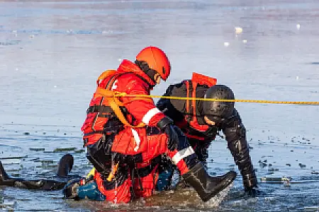 2025-01-09 OSP Jacewo w akcji - ćwiczenia z ratownictwa lodowego